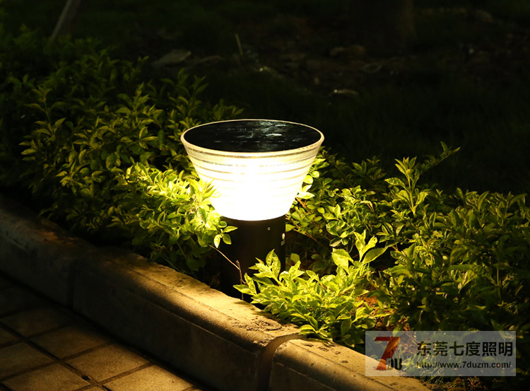 东莞麻豆视频下载照明户外花园太阳能草坪灯工作原理和作用