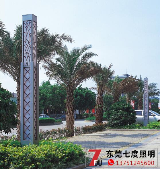 定制广场led麻豆最新网址柱安装实拍效果