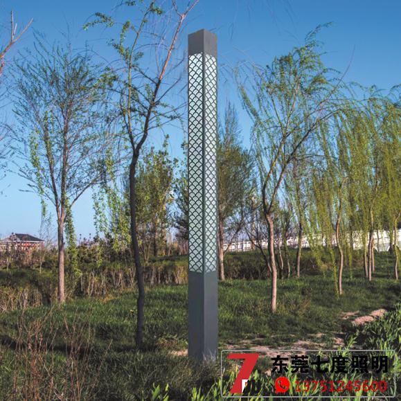 公园现代简约LED麻豆最新网址柱安装效果图片